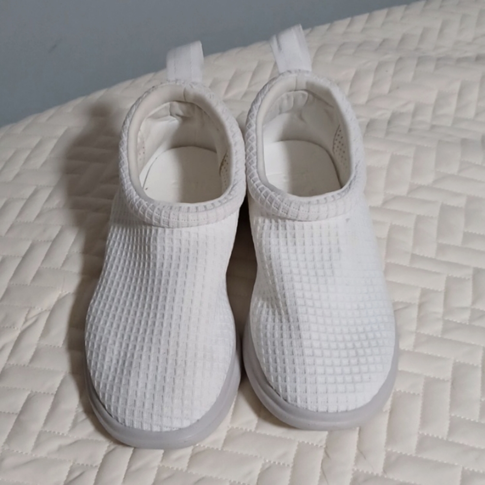 Lusso Guru waffles knit slippers unixes